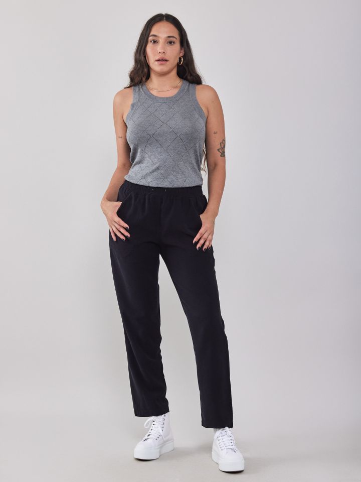 גופיית סריג מעויינים