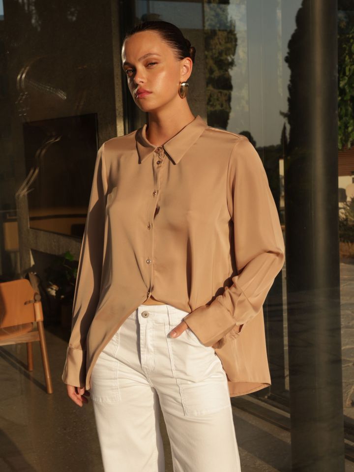 חולצה סאטן כפתורים