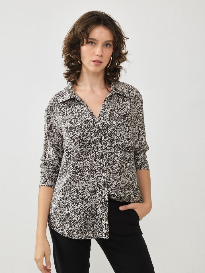 חולצה כיס כפתורים