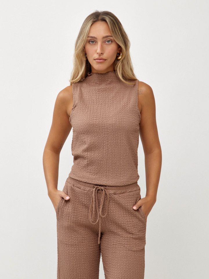 גופיה חצי גולף