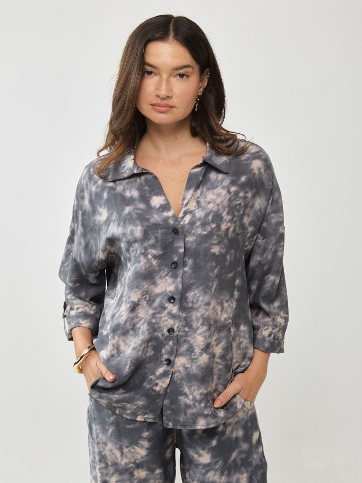 חולצה צווארון שרוול קלאפות