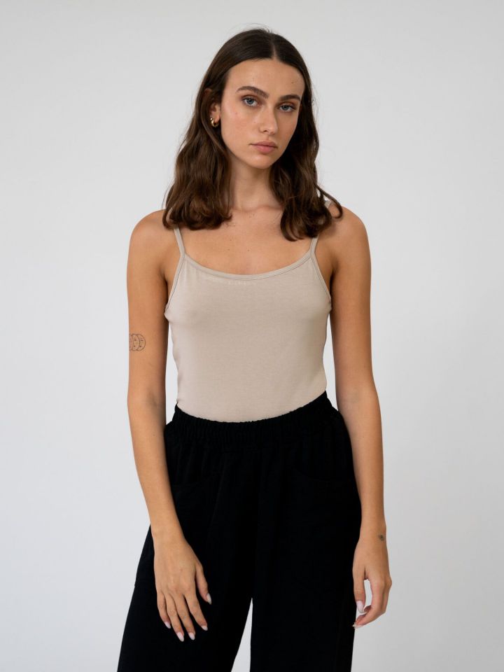 גופיה כתפיה דקה