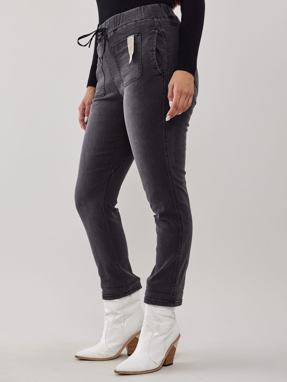 מכנסי ג’ינס שרוך