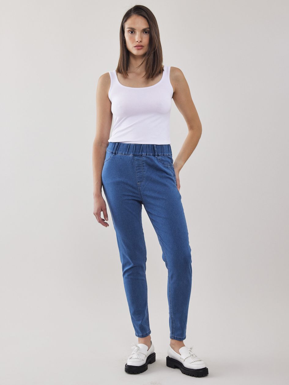 טייטס ג`ינס