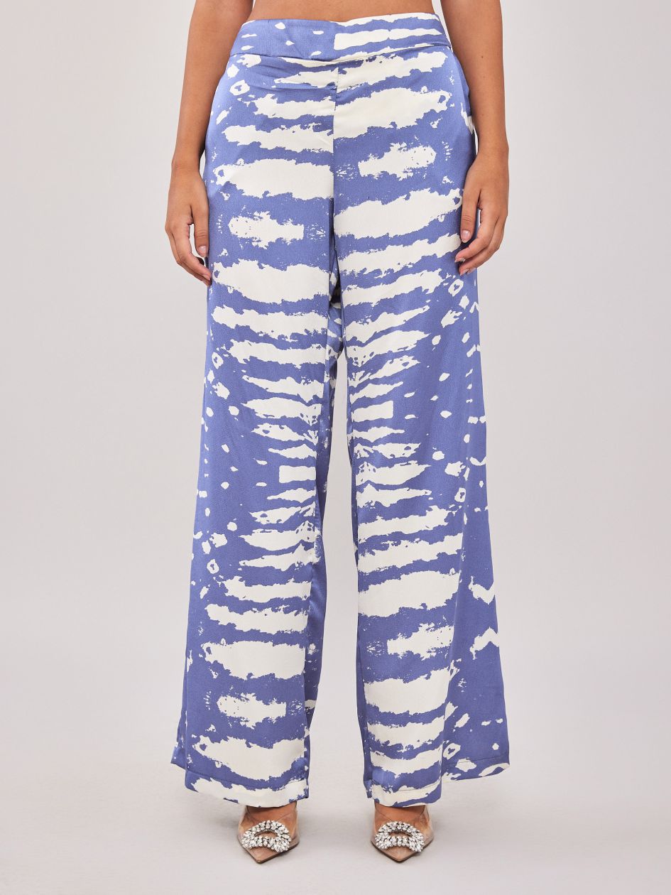 מכנסיים מודפסים