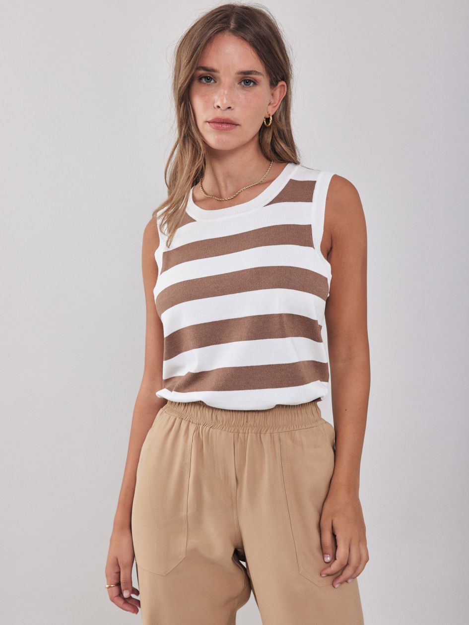 גופיית סריג פסים