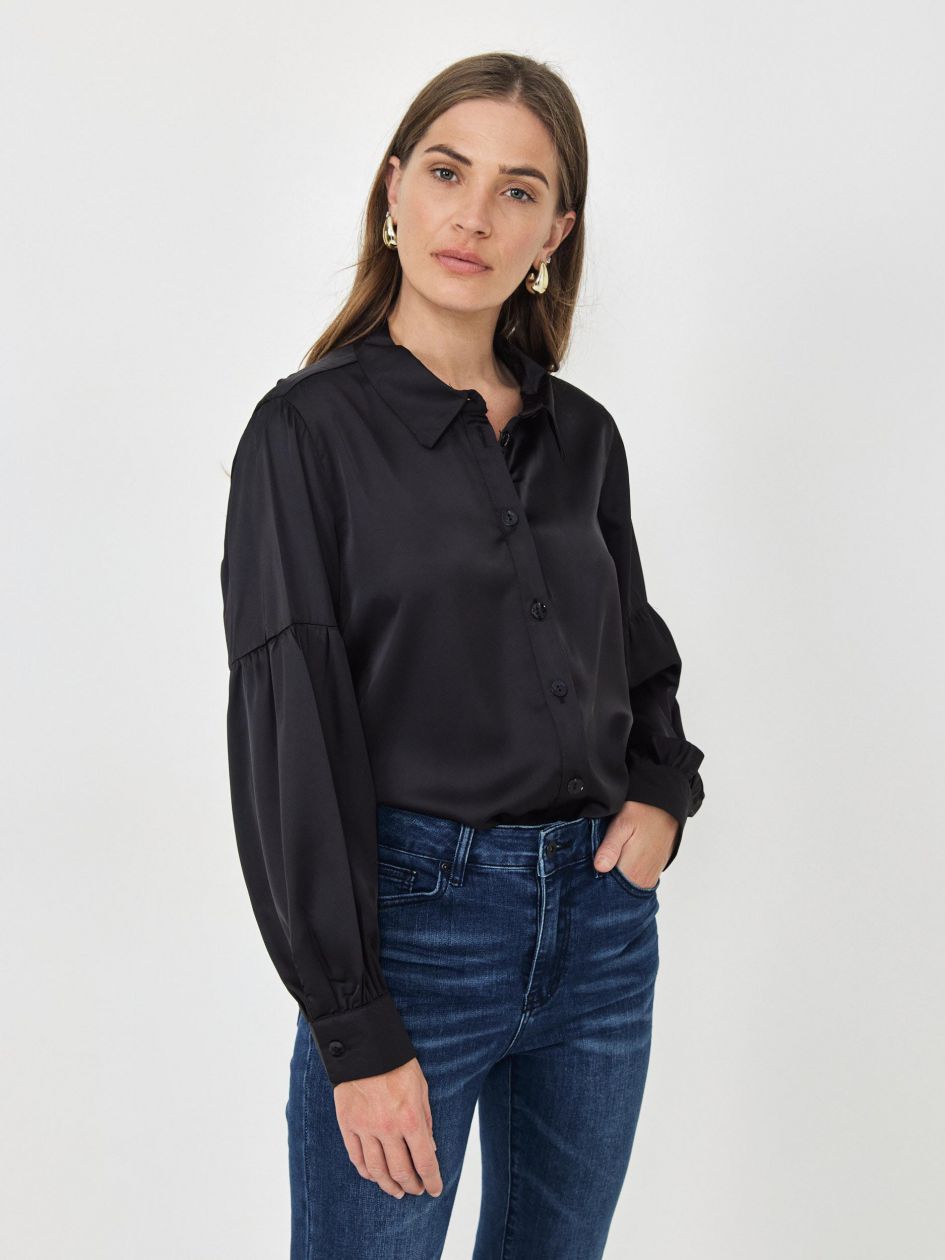 חולצה סאטן שרוול נפוח