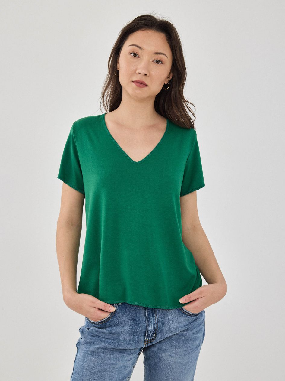 חולצה סימפוניה וי שרוול קצר