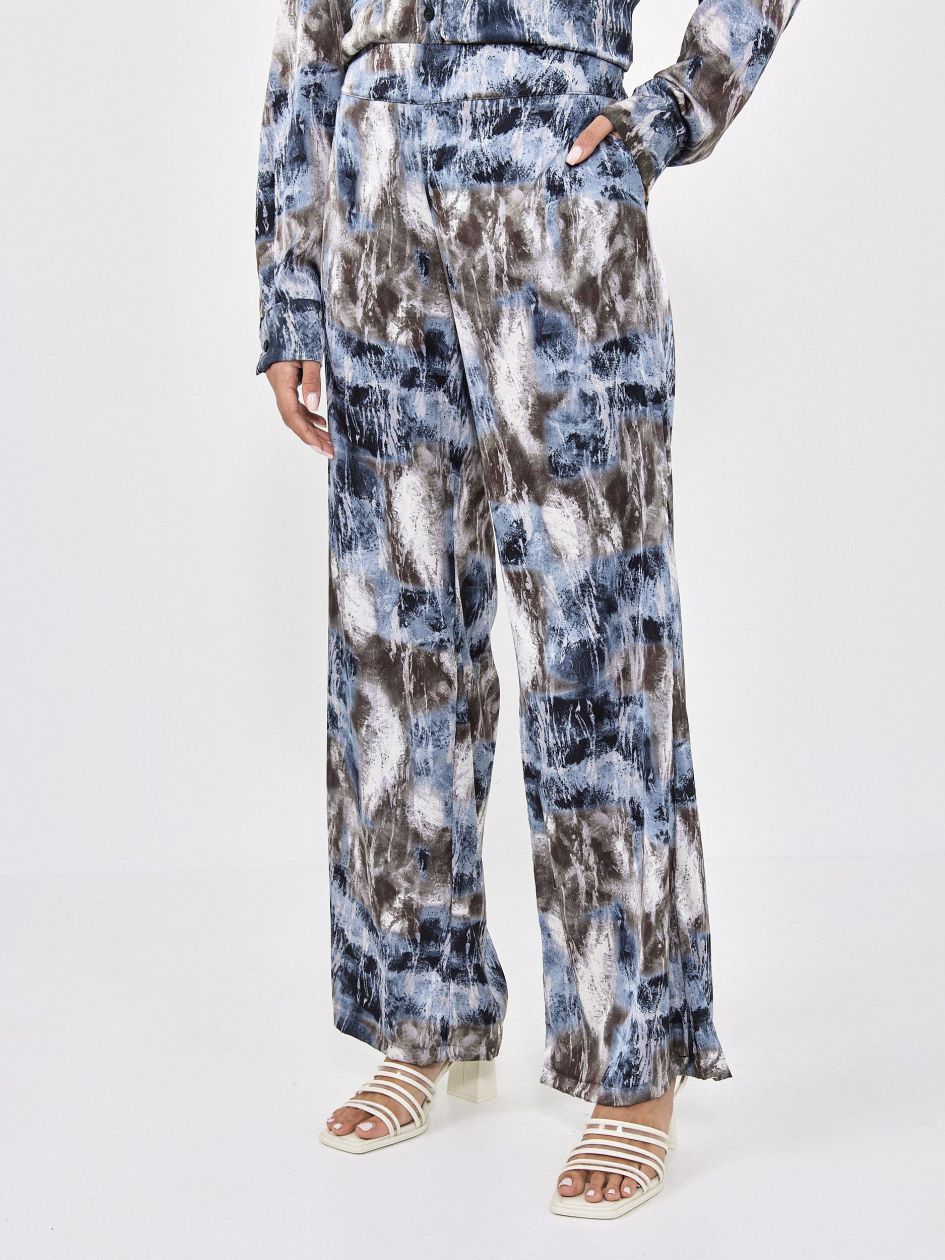 מכנסיים סאטן מודפס