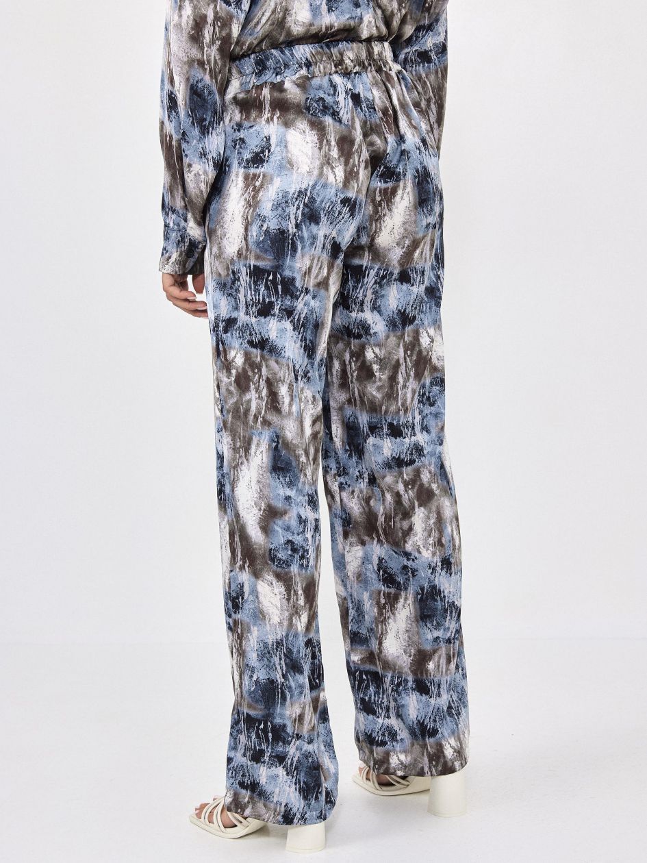 מכנסיים סאטן מודפס