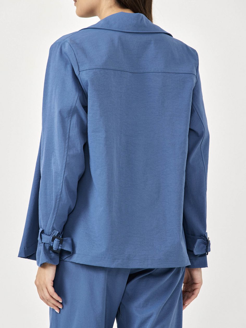 ג’קט פרשוט