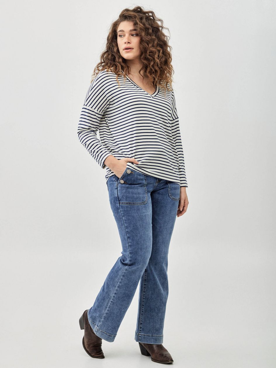 חולצה וי פסים