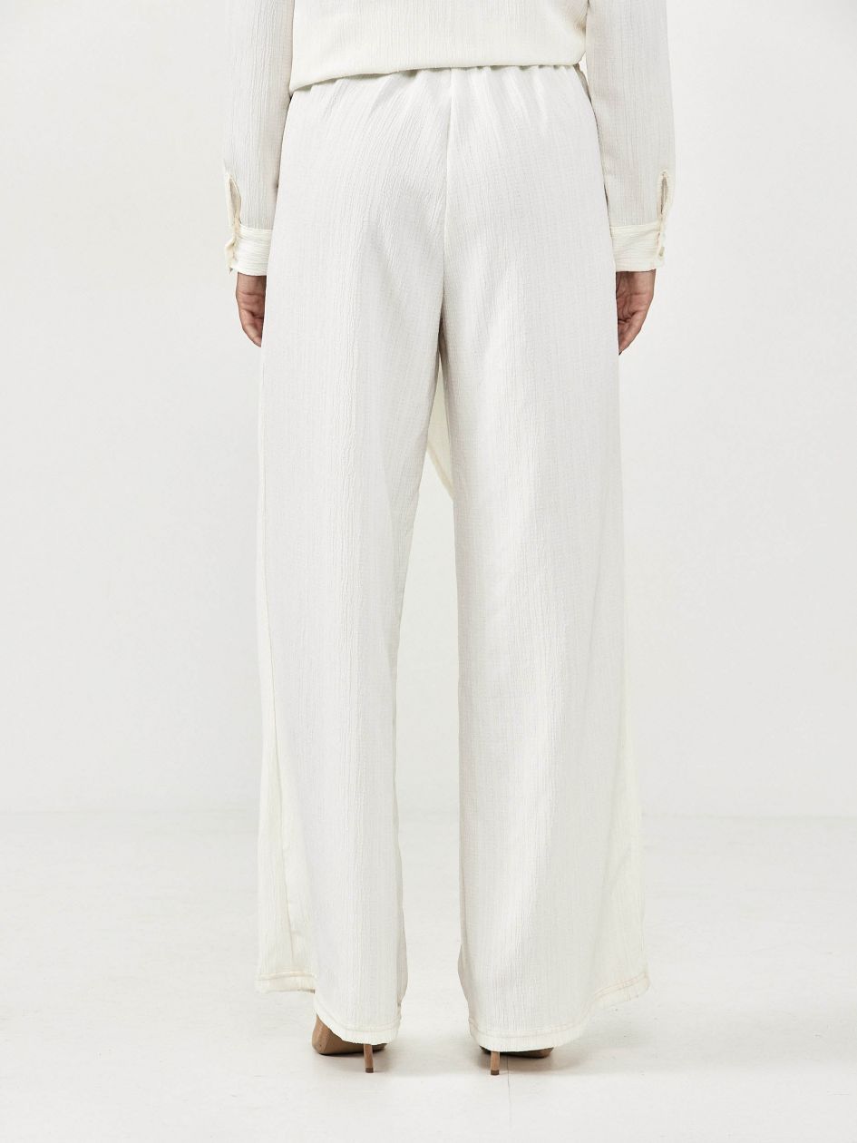 מכנסיים אריג