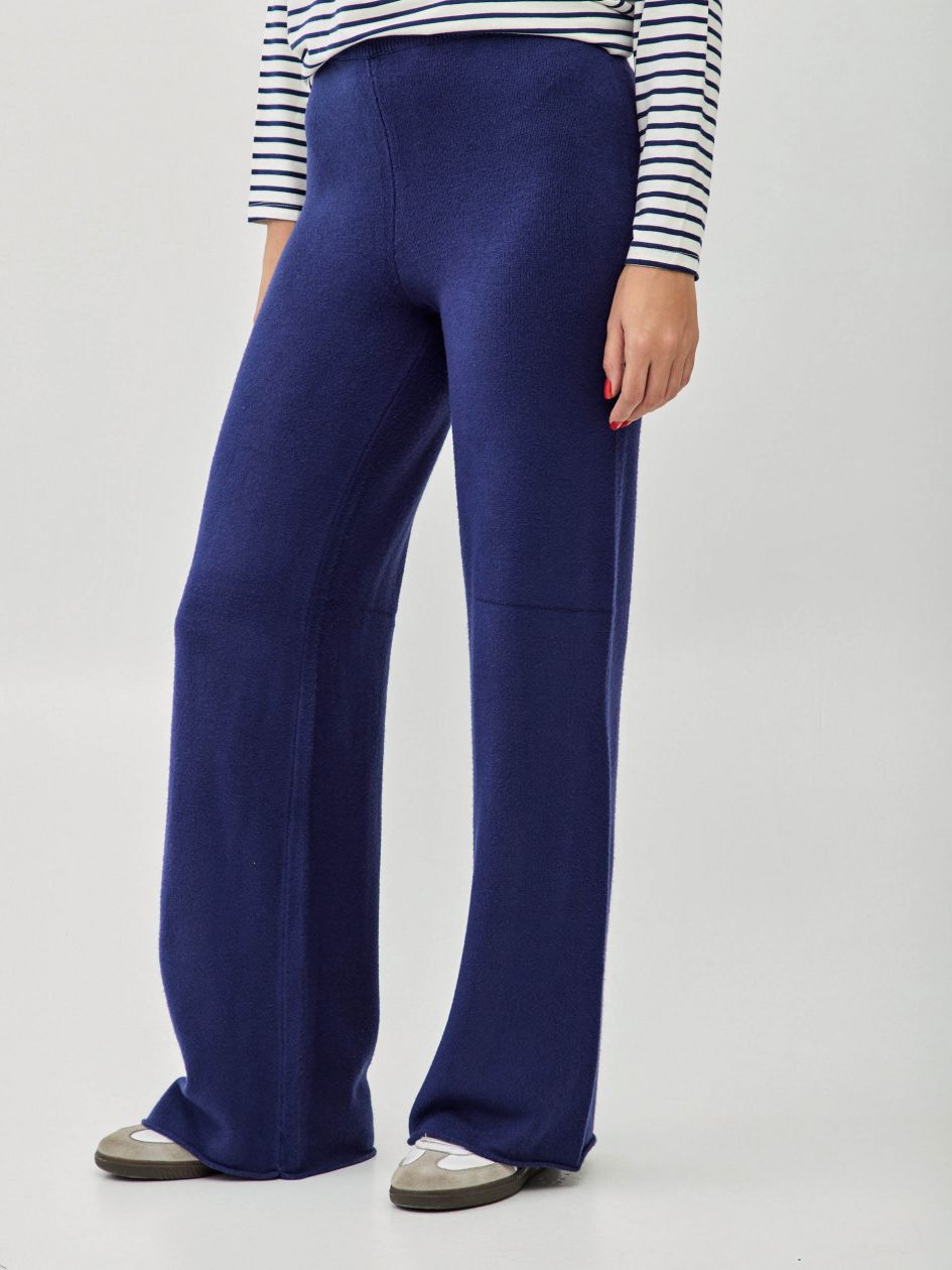 מכנסיים סריג