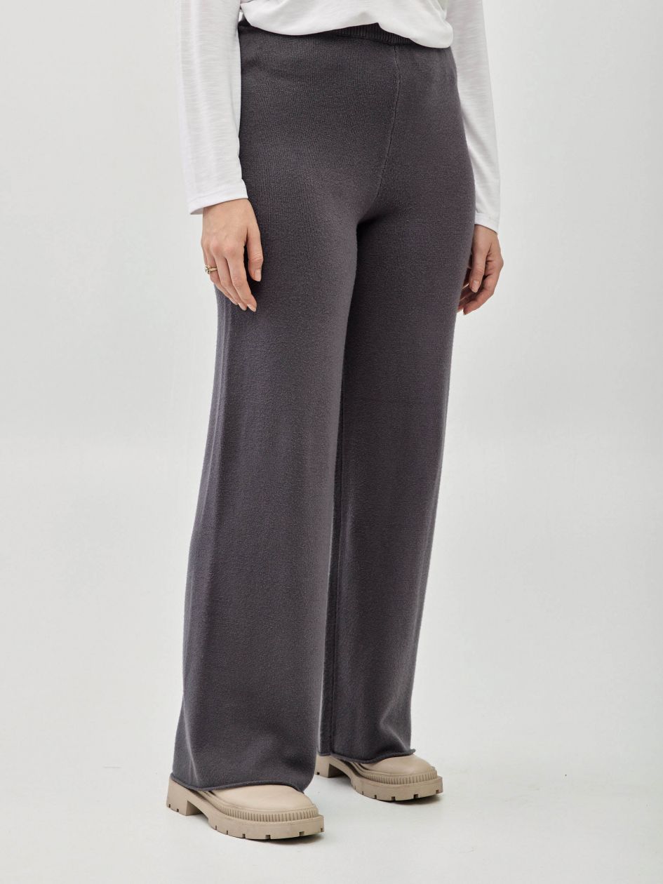 מכנסיים סריג