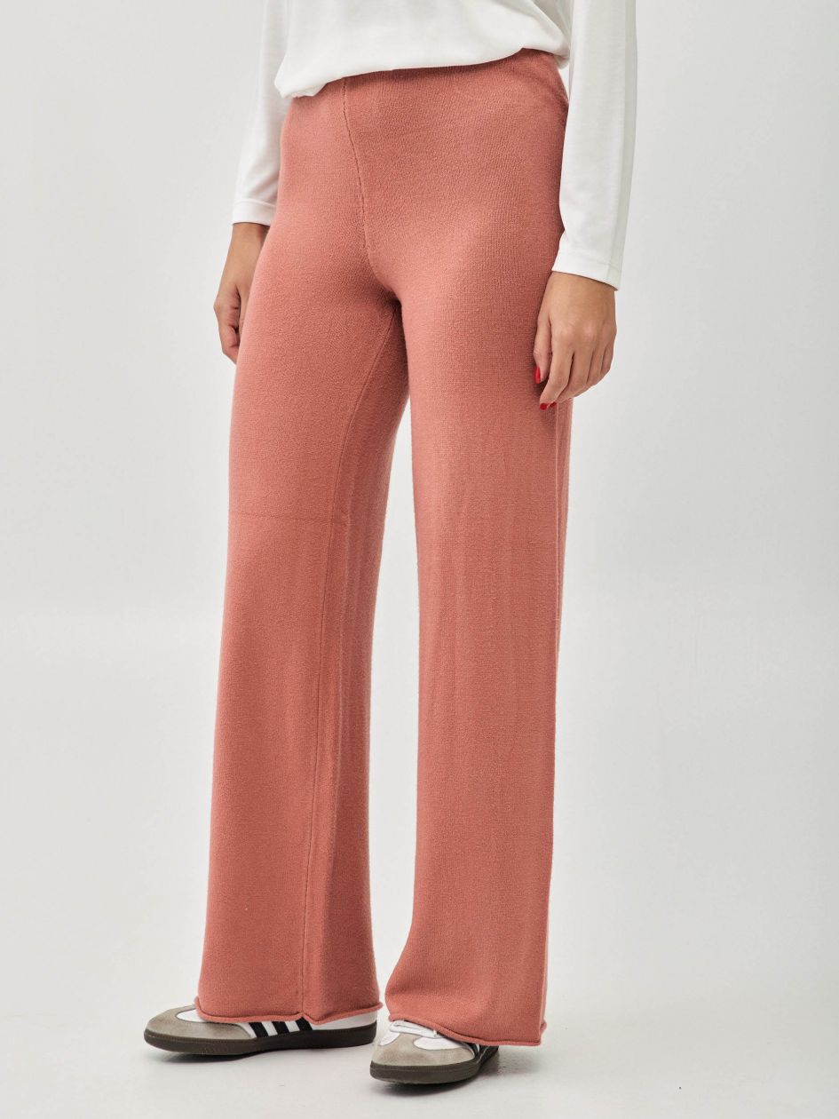 מכנסיים סריג