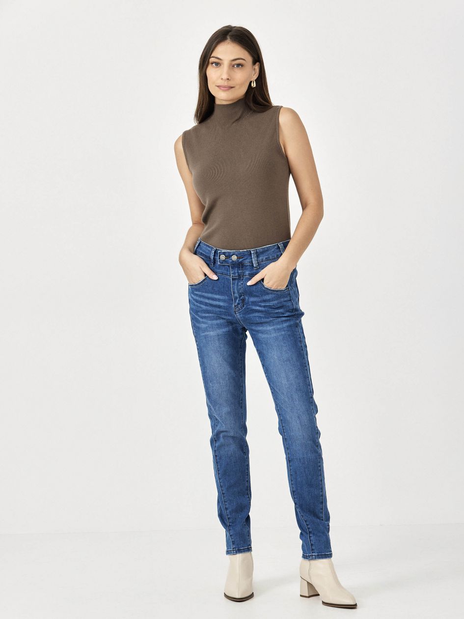 סריג ללא שרוול חצי גולף