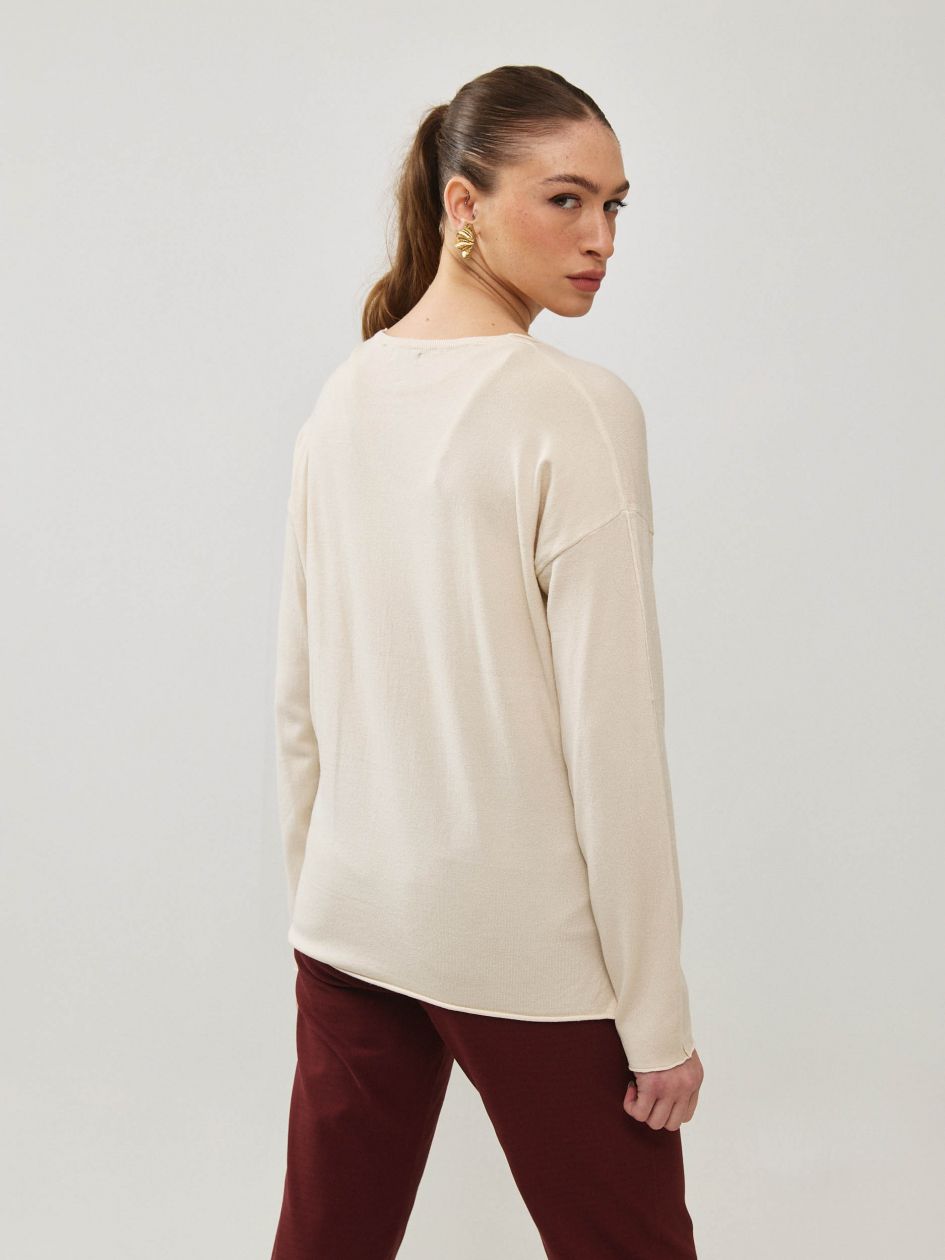 סריג מודל וי