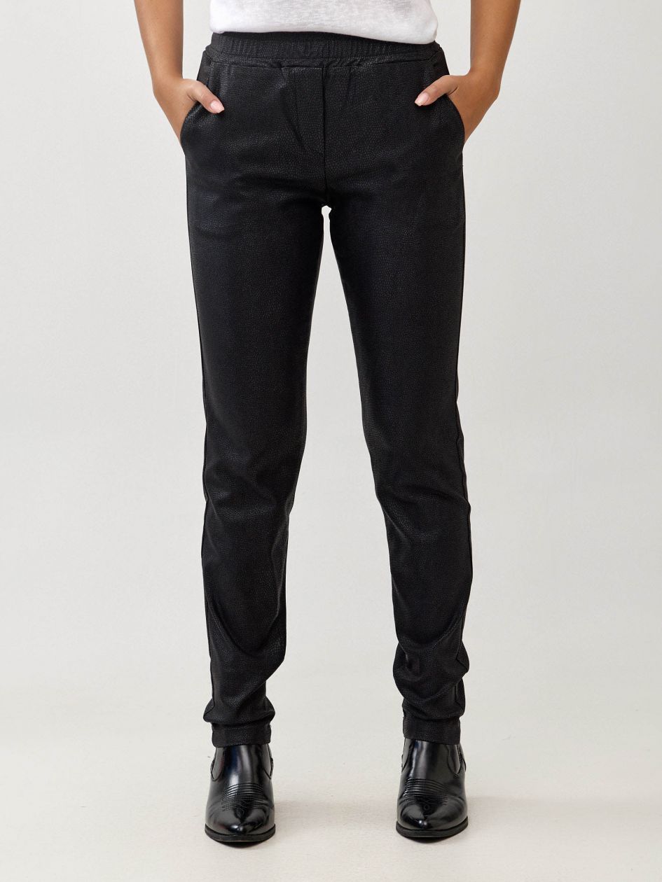 מכנסיים בנגלין