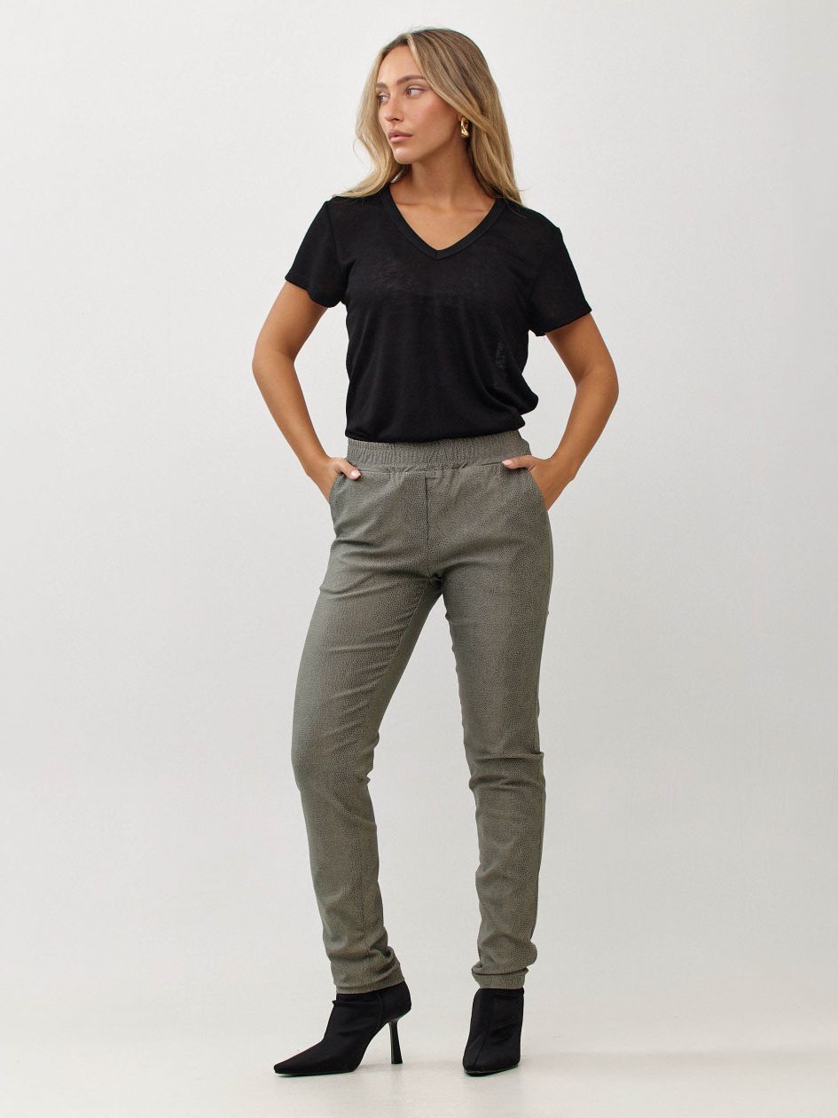 מכנסיים בנגלין