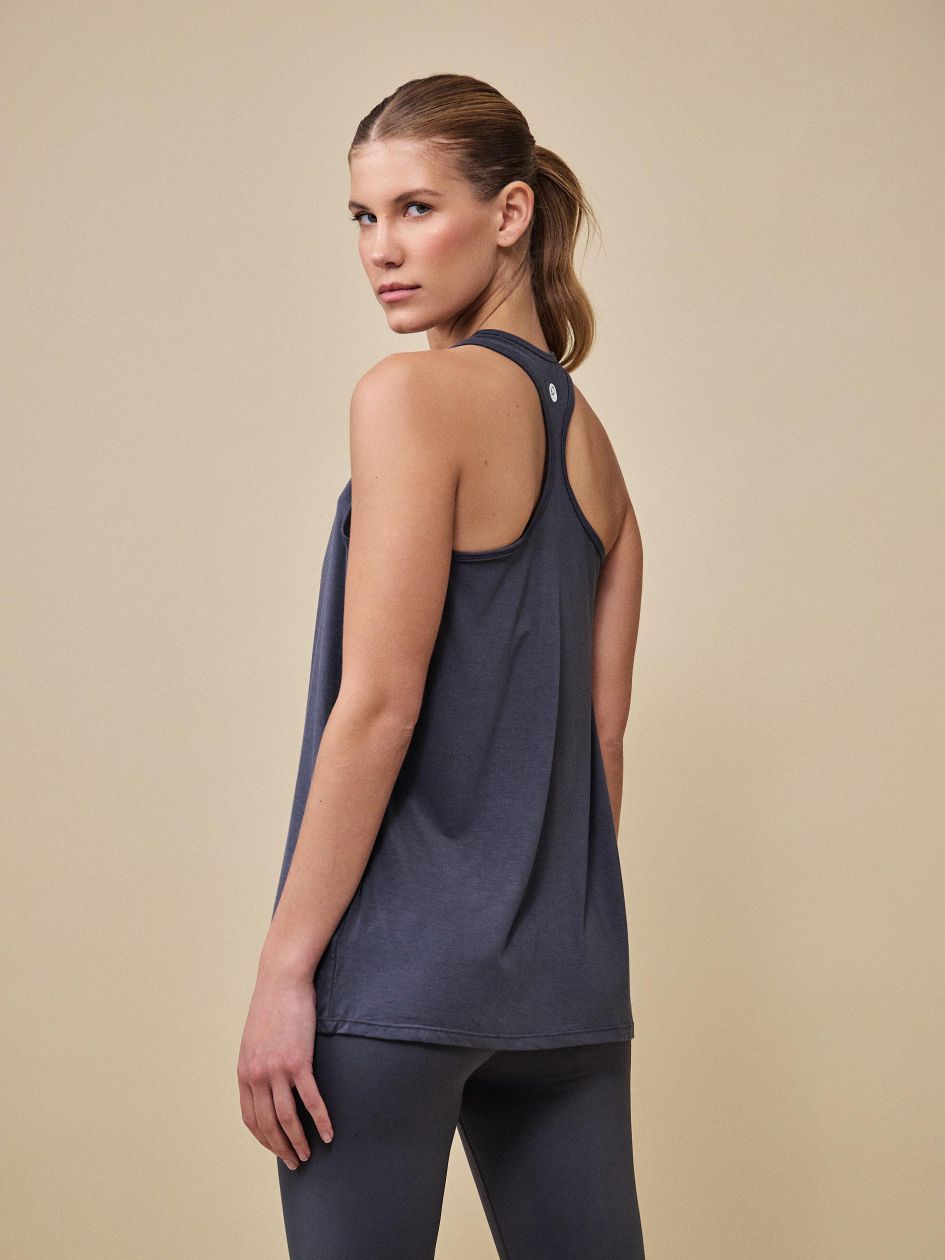 גופיית ספורט