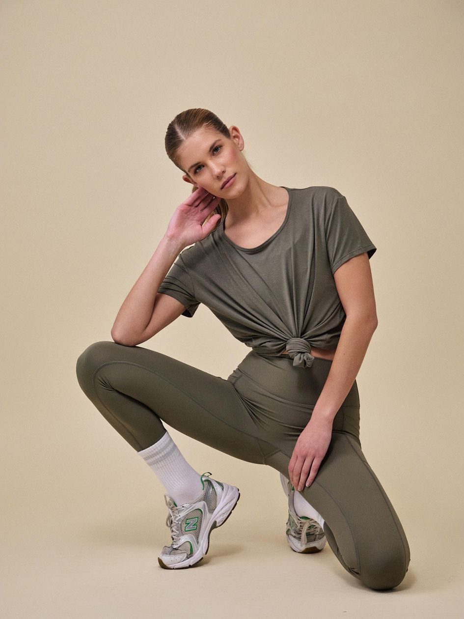 חולצה שרוול קצר