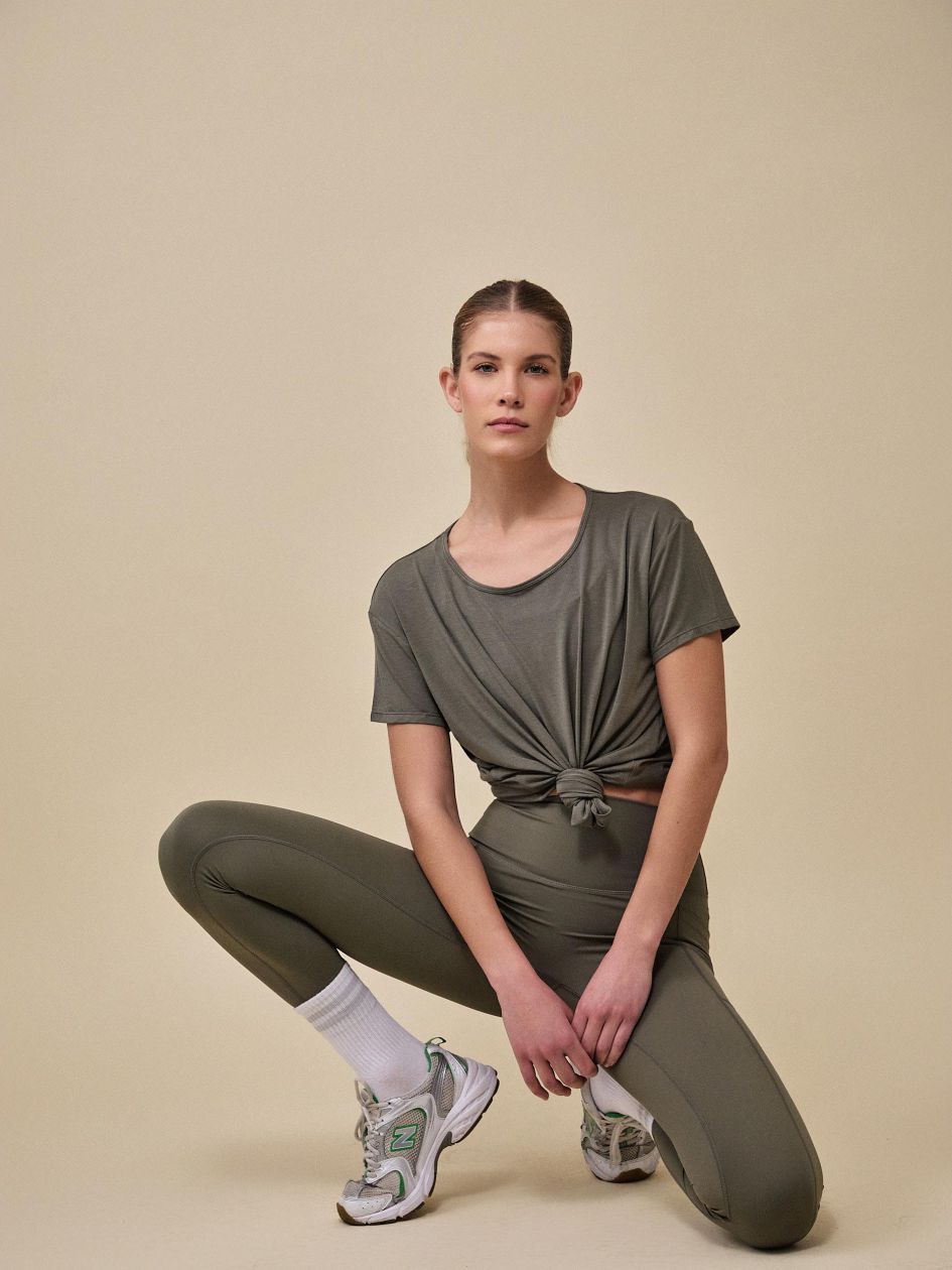 חולצה שרוול קצר