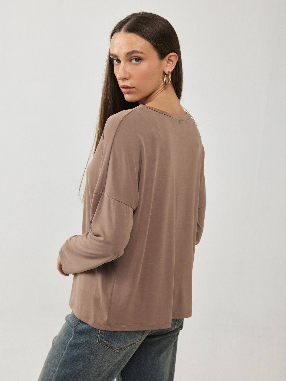 חולצה ריב מודל