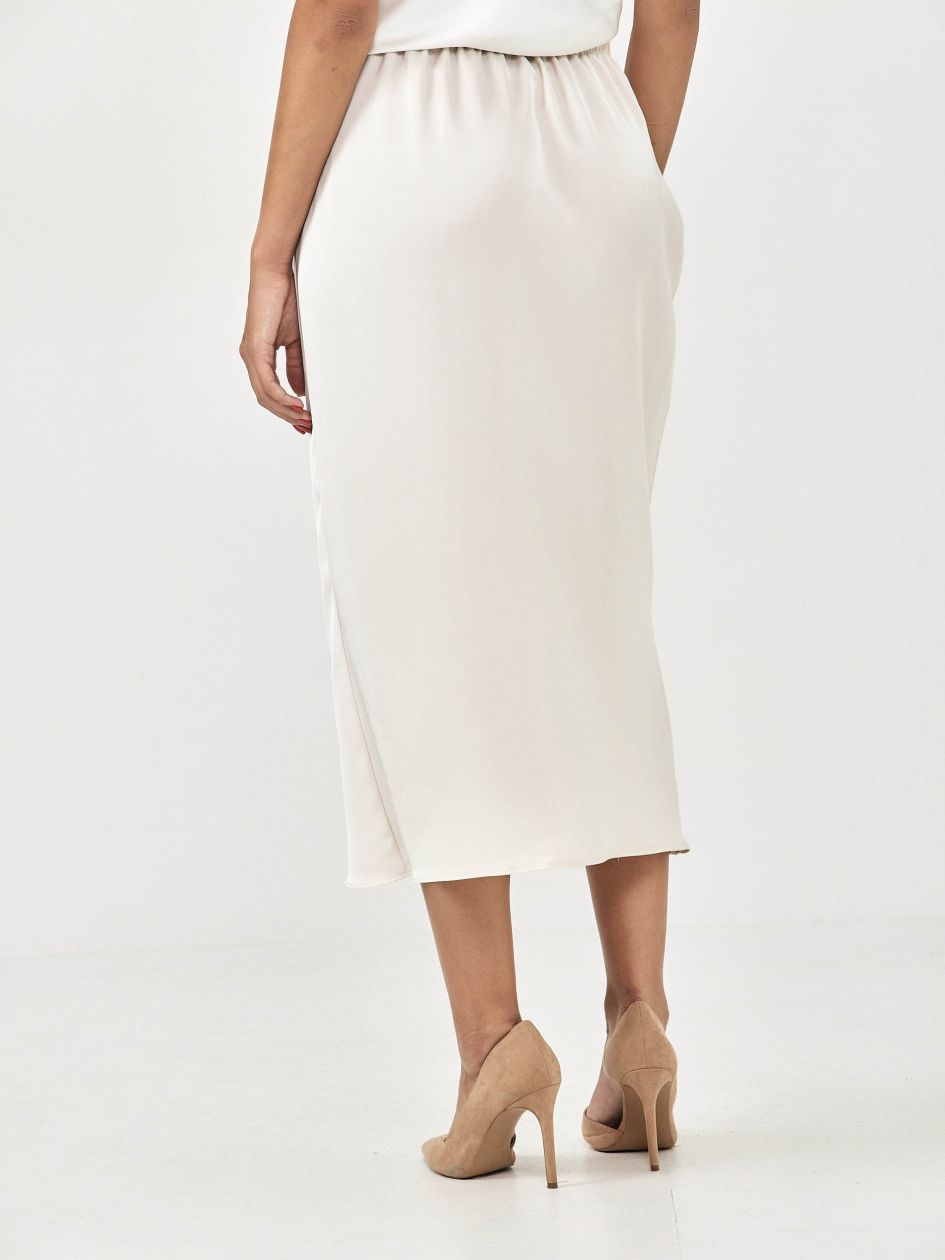 חצאית סאטן קשירה