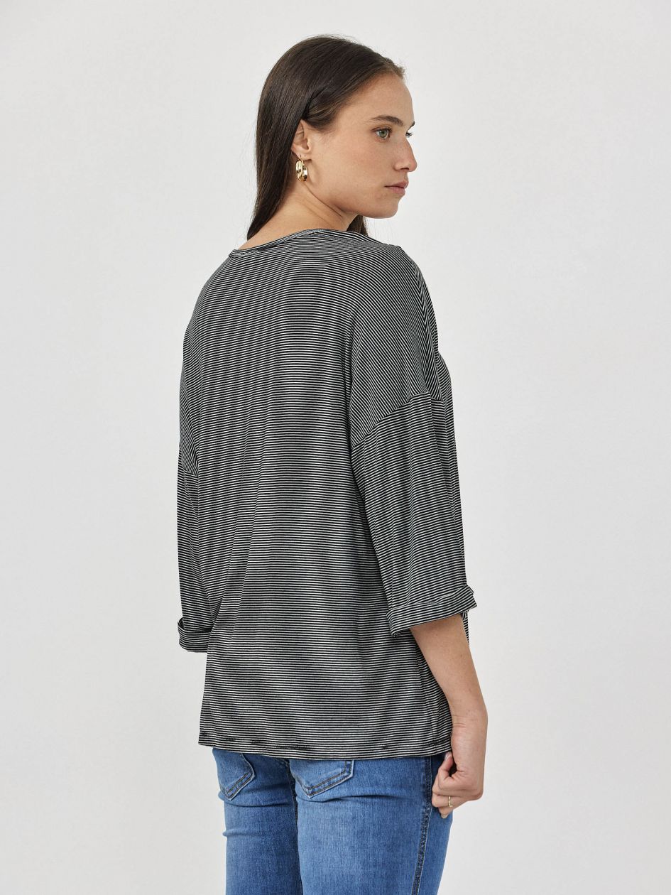 חולצה ניקי שרוול 3/4