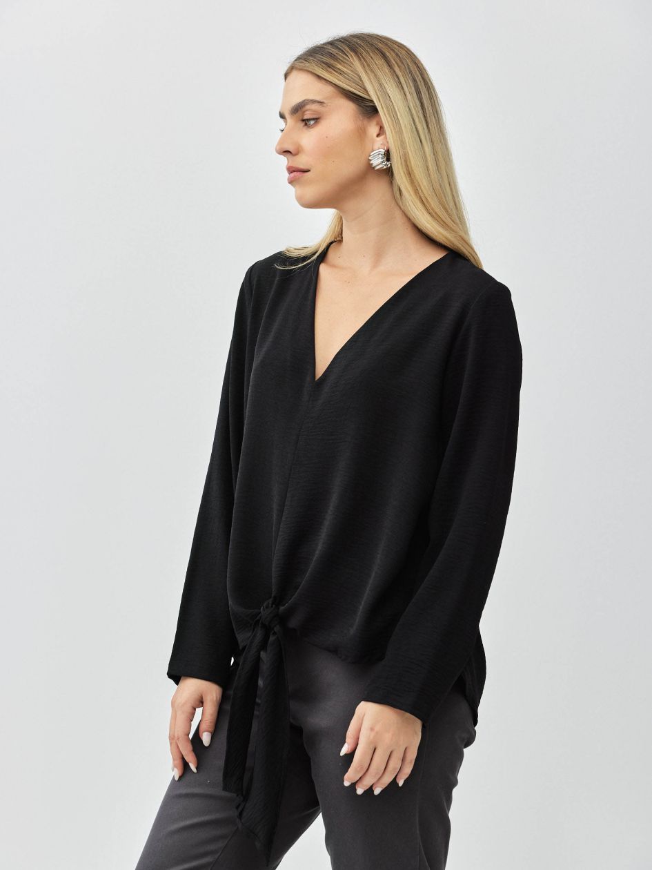 חולצה וי קשירה