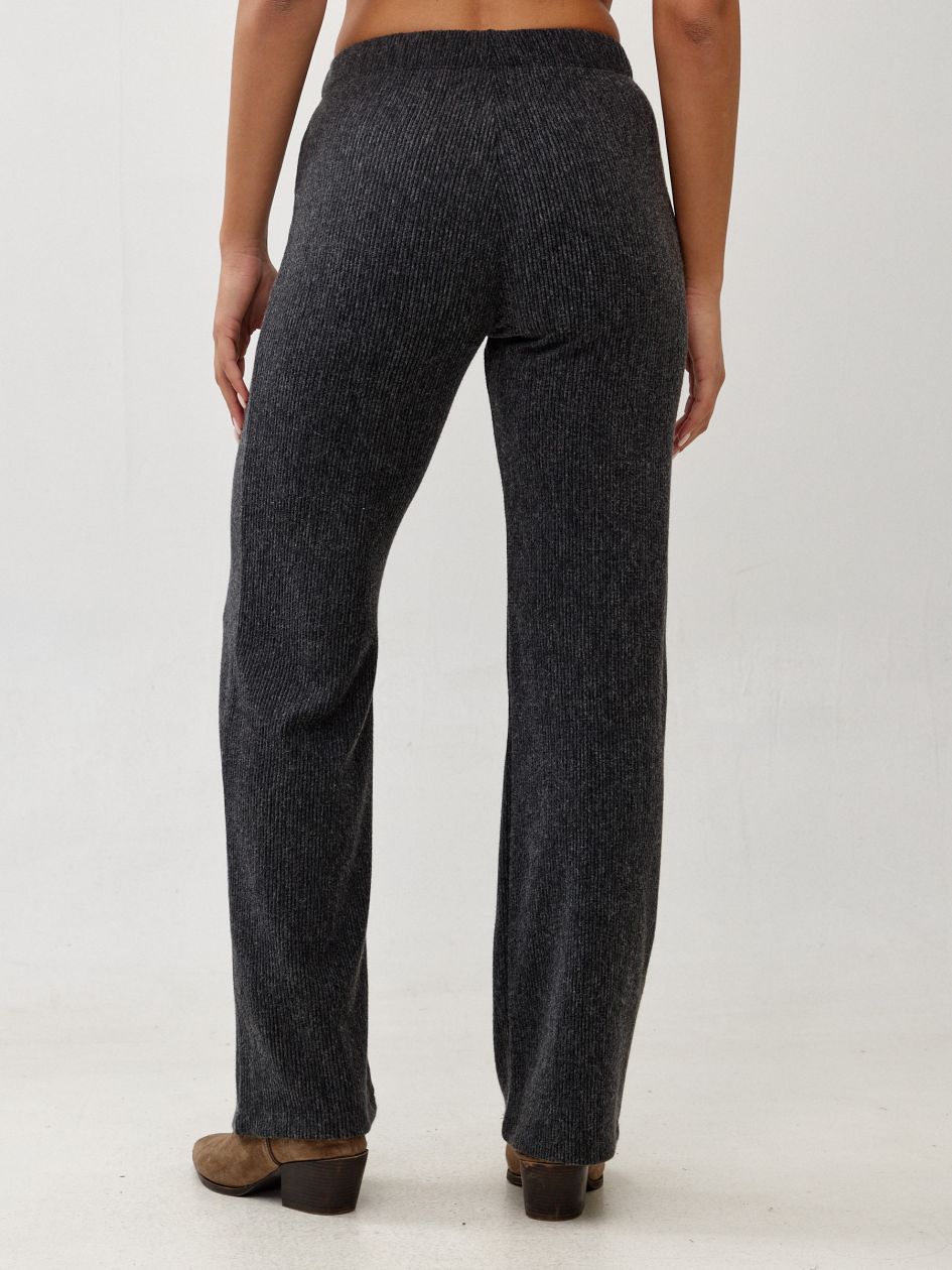 מכנסיים סריג ריב