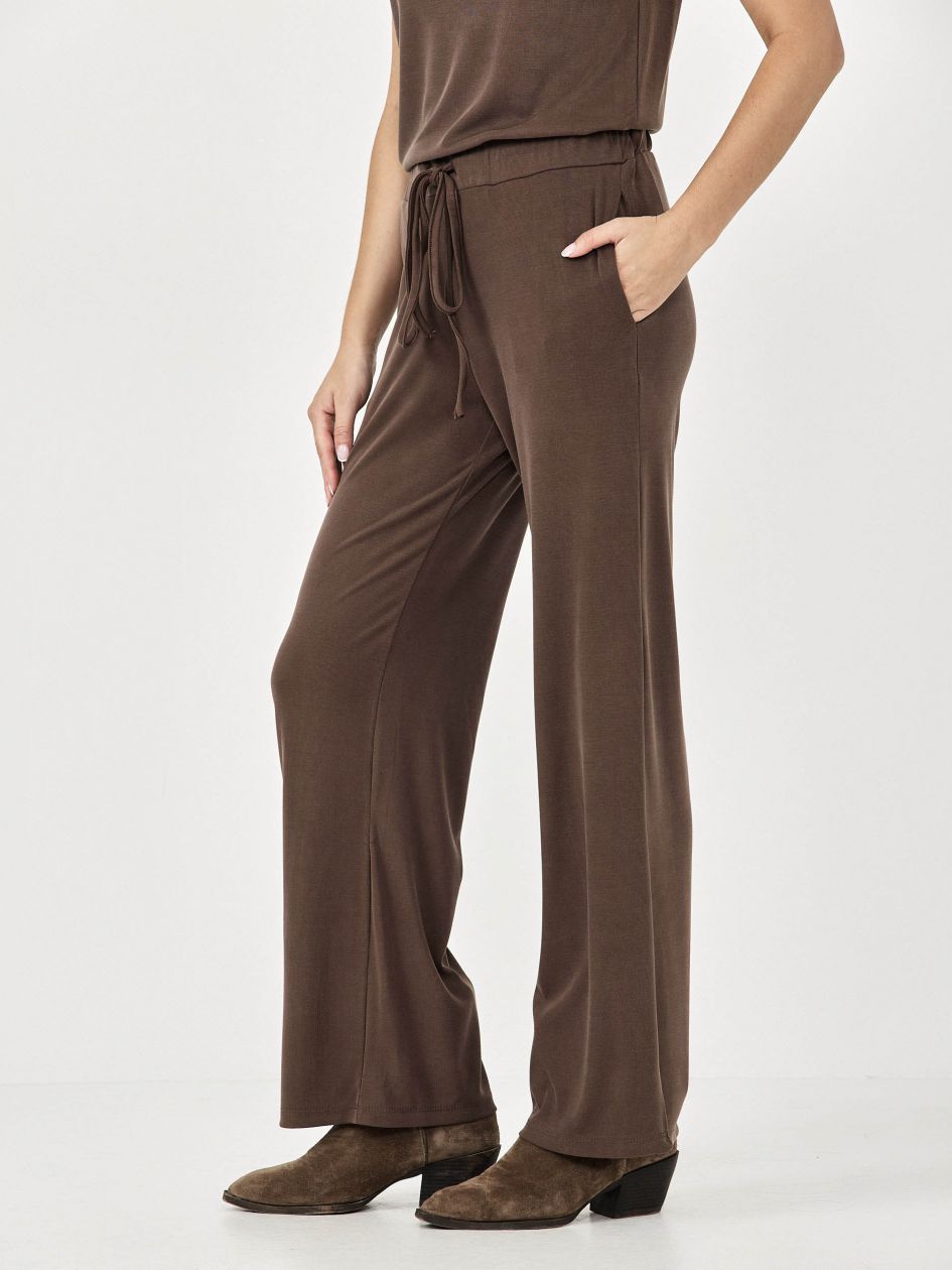 מכנסיים מודל ריב גומי