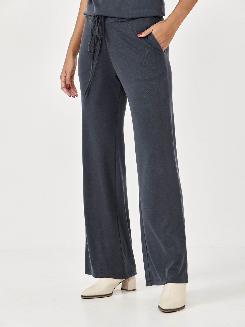 מכנסיים מודל ריב גומי