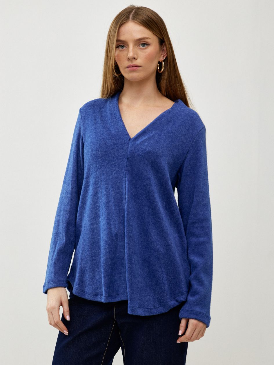 חולצה וי סריג