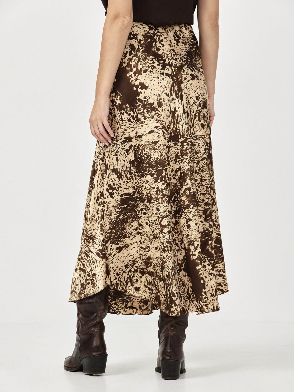 חצאית סאטן מודפס