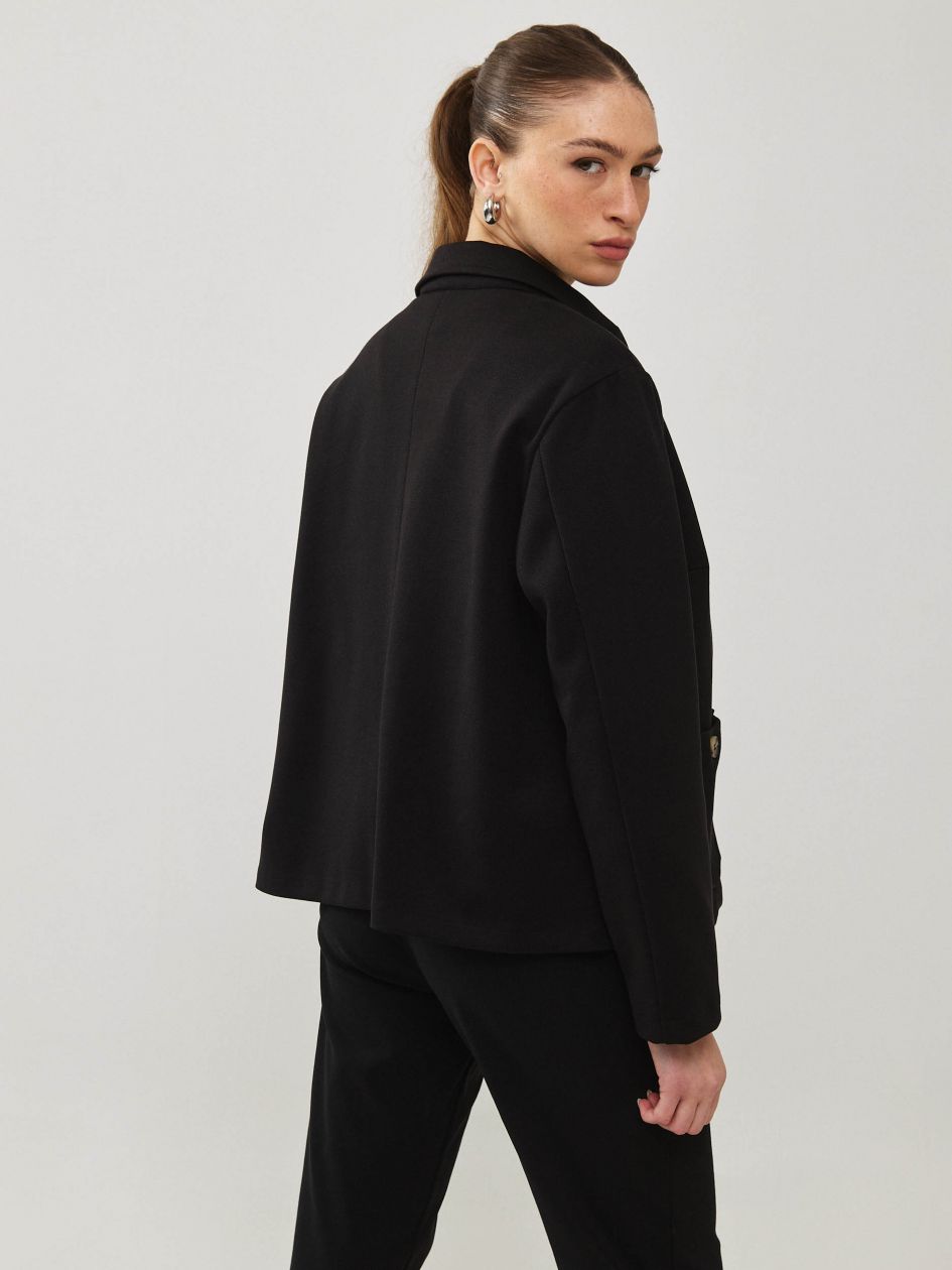 מעיל צווארון כיסים