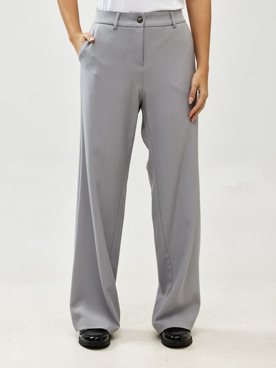 מכנסיים כיסים