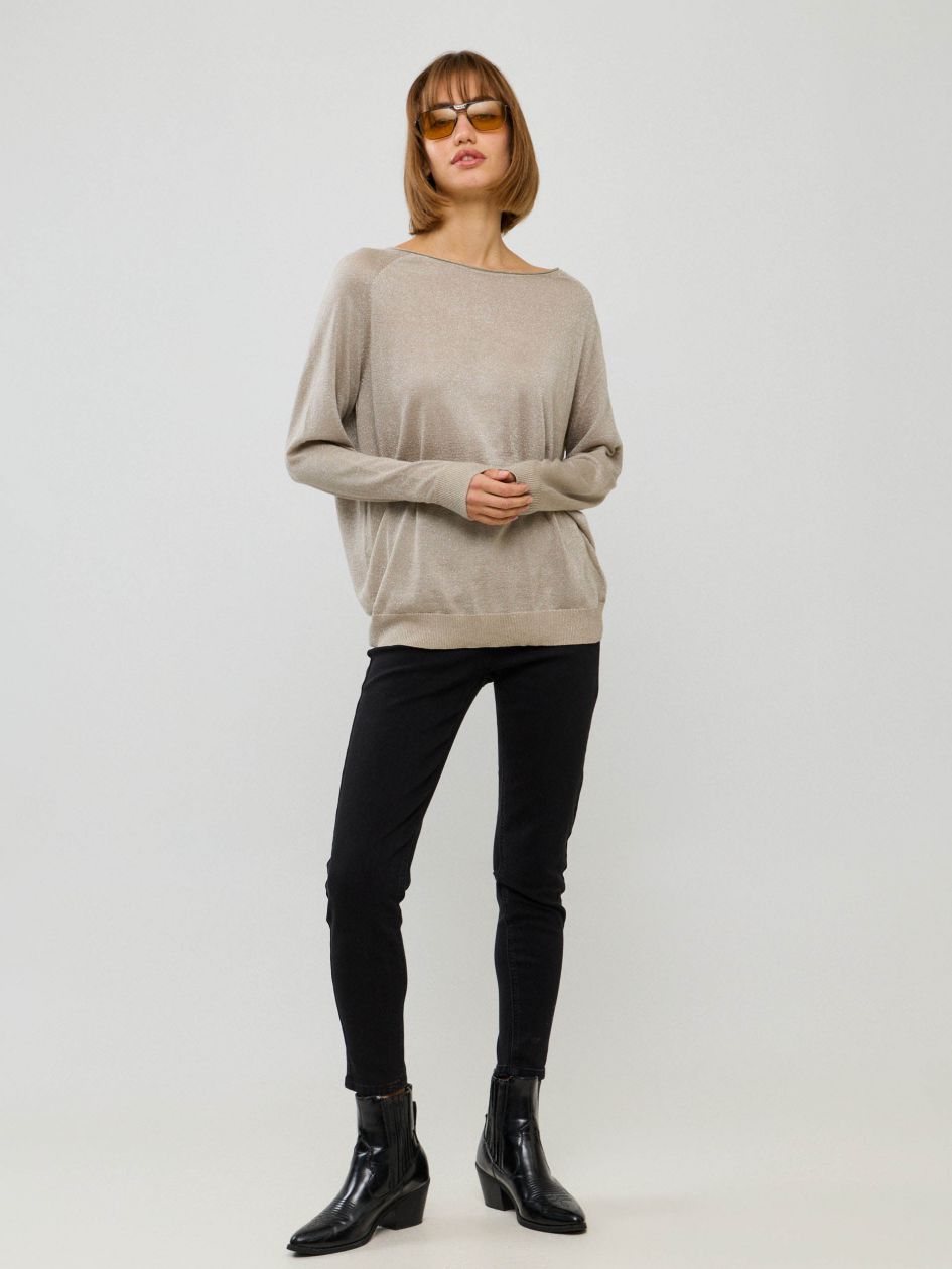 טייטס ג`ינס