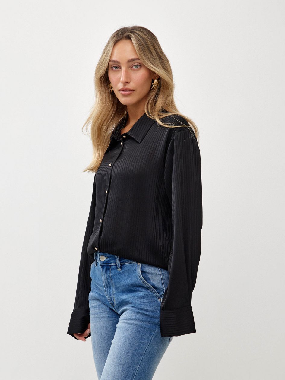 חולצה סאטן פס