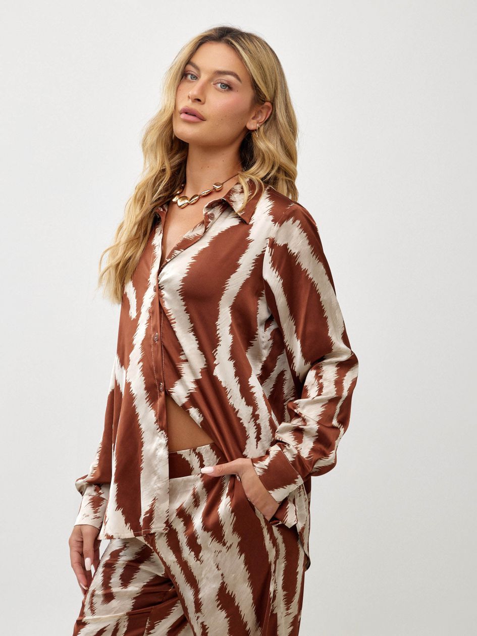 חולצה סטן מודפס