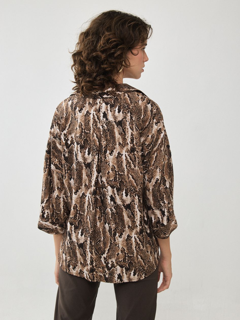 חולצה אריג מנומר