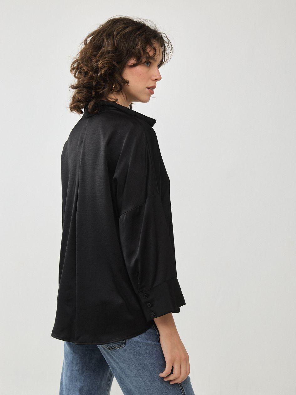 חולצה סאטן ג`ולי