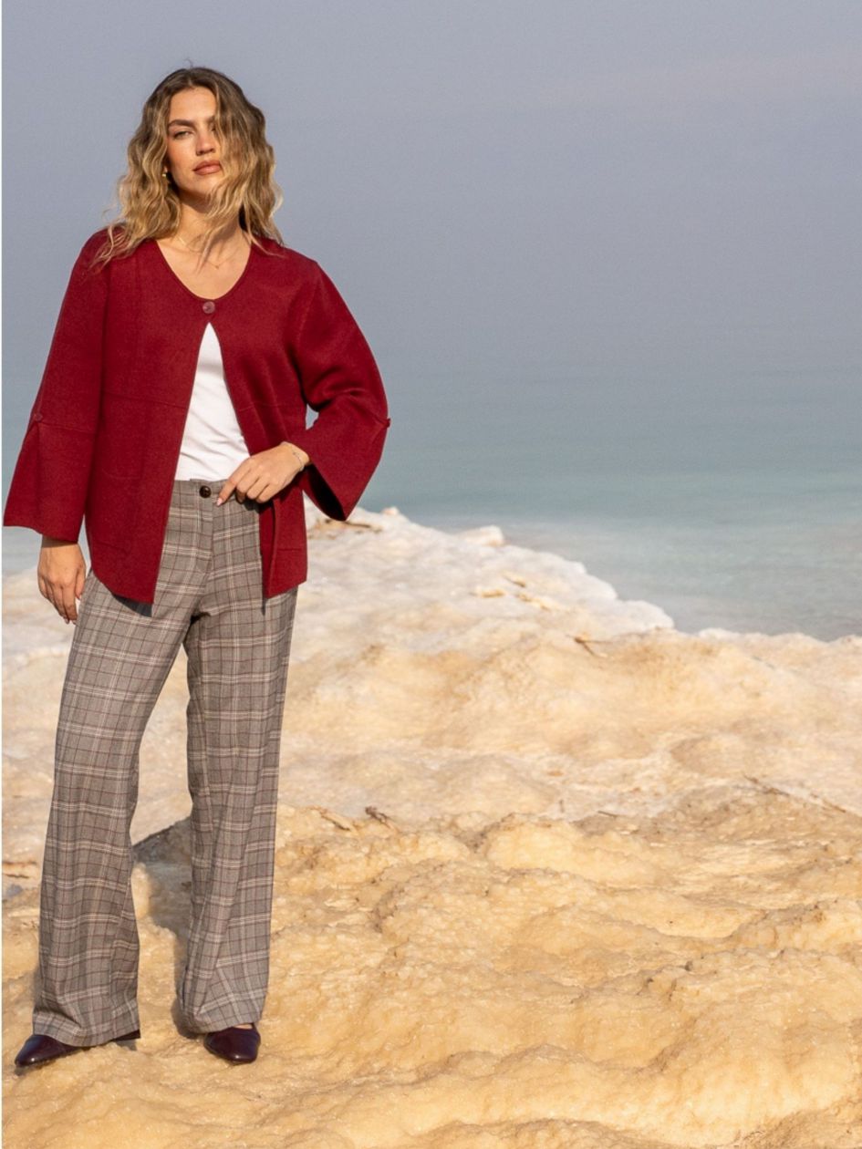 סריג ג`קט כיסים מודל כמו פפיונים