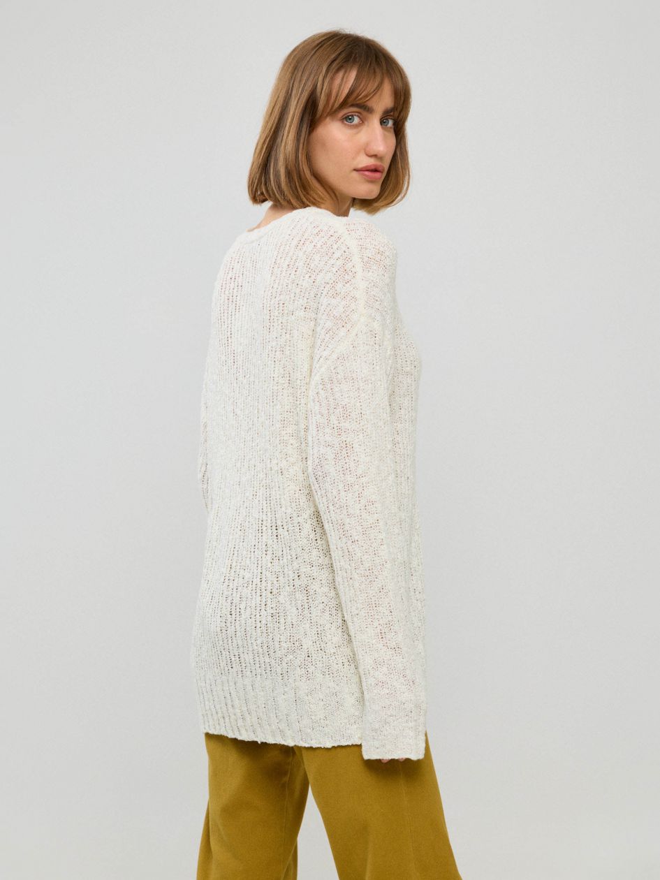 סריג ניקי בוקלה