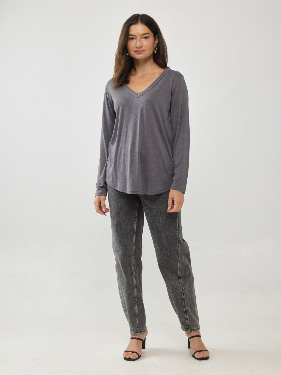 חולצה וי פלאם