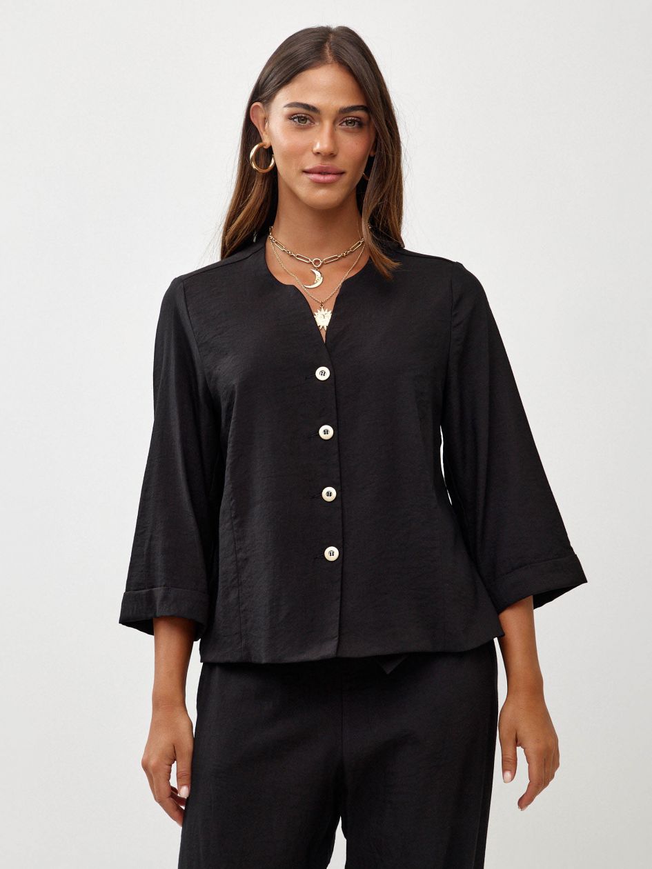 ג`קט וי שרוול 3/4