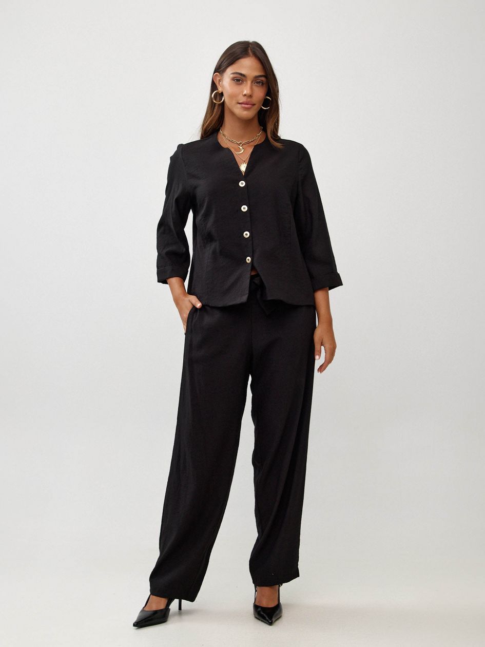 ג`קט וי שרוול 3/4