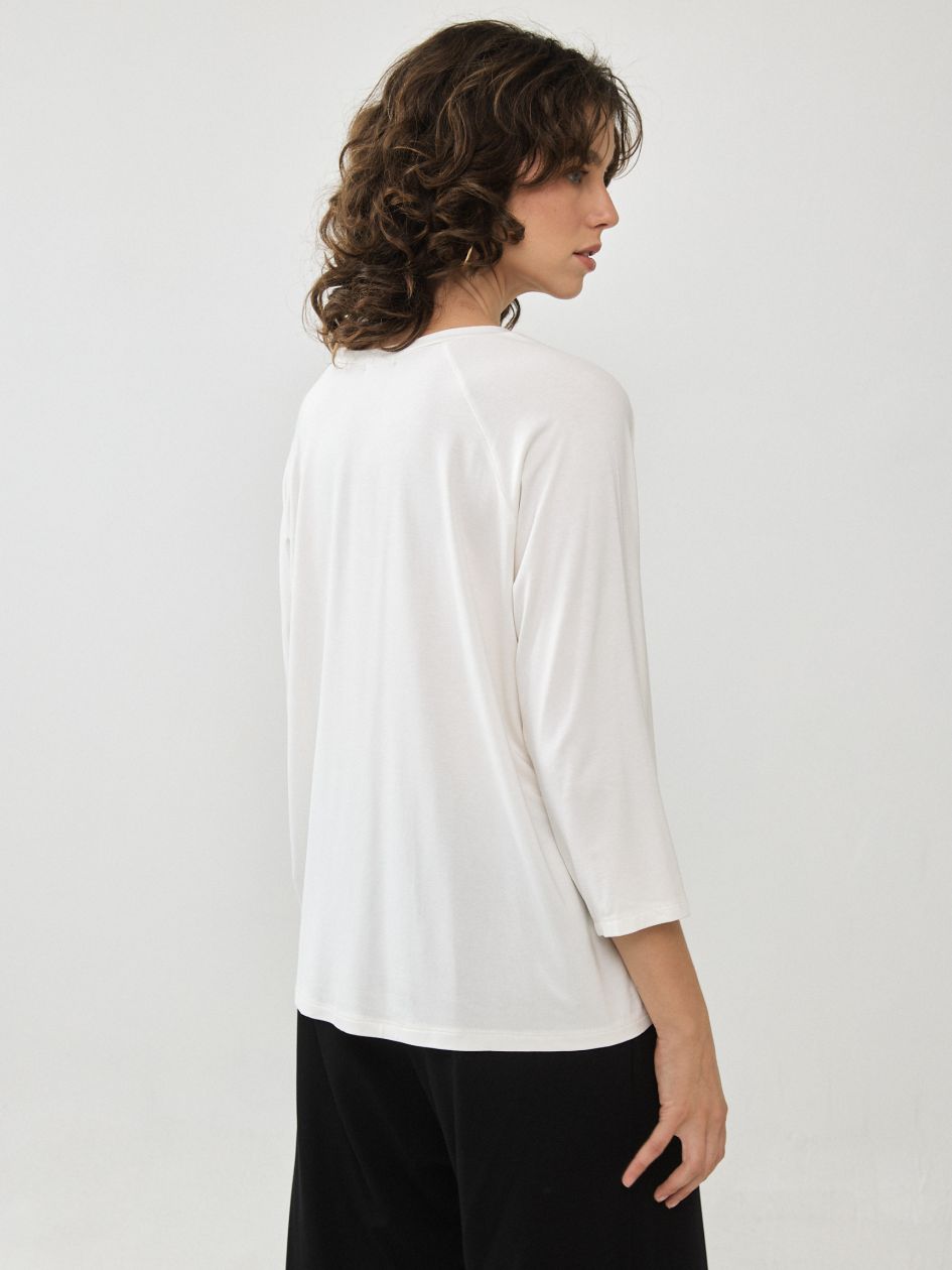 חולצה סימפוניה וי