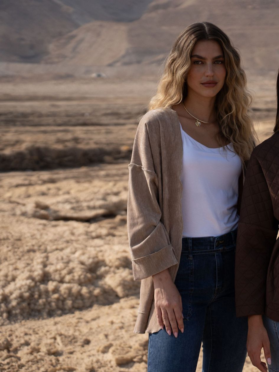 עליונית קטיפה שניל